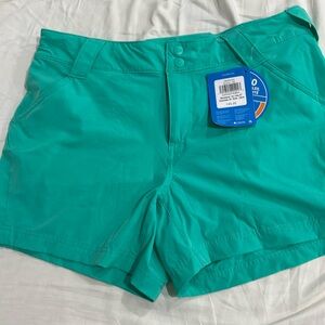 Columbia brand new shorts with tag- womens 12 inseam 5”